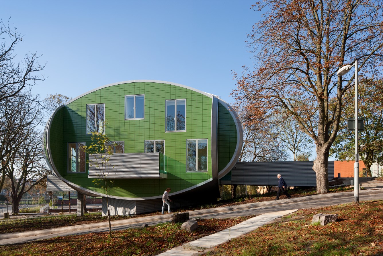 Photo of the outside of the Maggie's Centre in nottingham